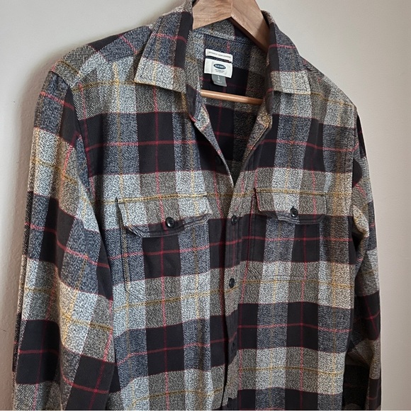 Old Navy Flannel Plaid Button Down Shirt Black and Gray 100% Cotton Size L EUC - Picture 2 of 4